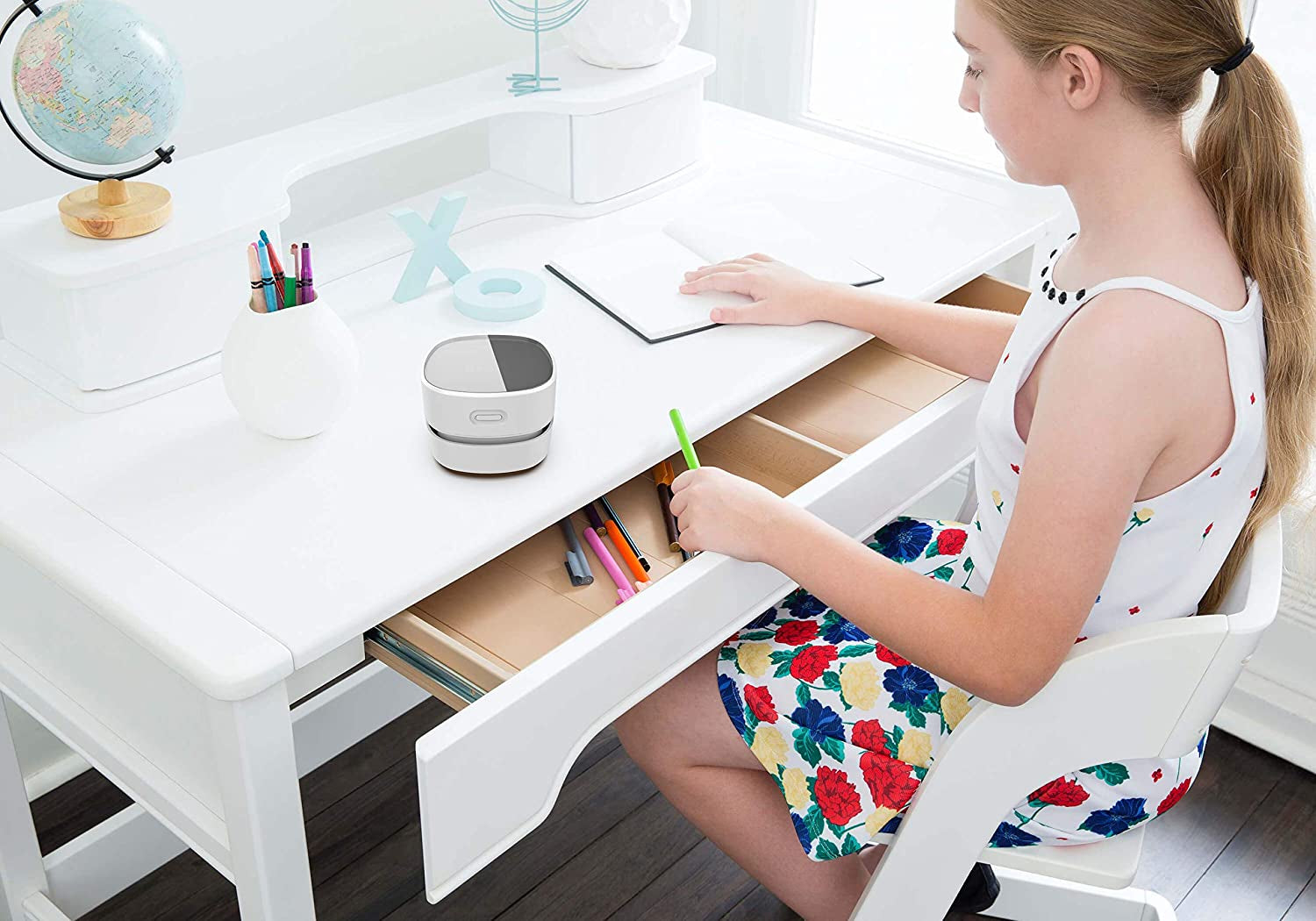 Mini Desktop Vacuum Cleaner